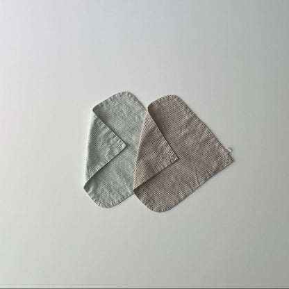 Reversible Bib