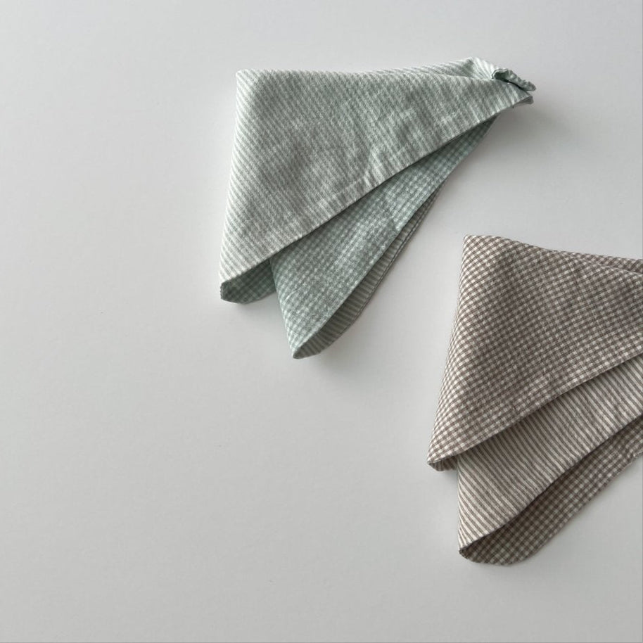 Reversible Bib