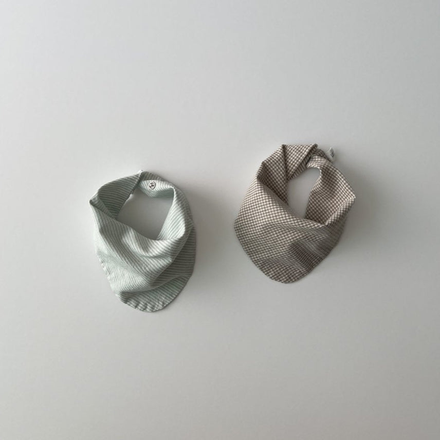 Reversible Bib