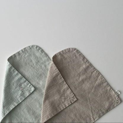 Reversible Bib